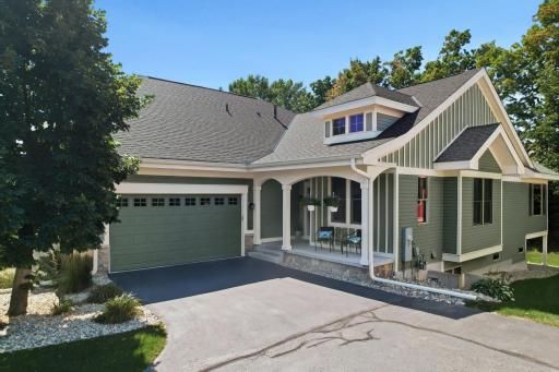 4033 Heritage Path