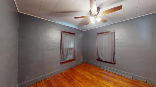 441 Center Avenue S, Glenville, MN 56036