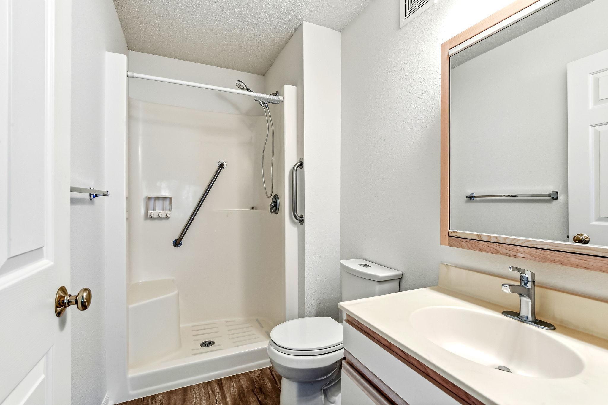 21-web-or-mls-11021-57th-St-21.jpg
