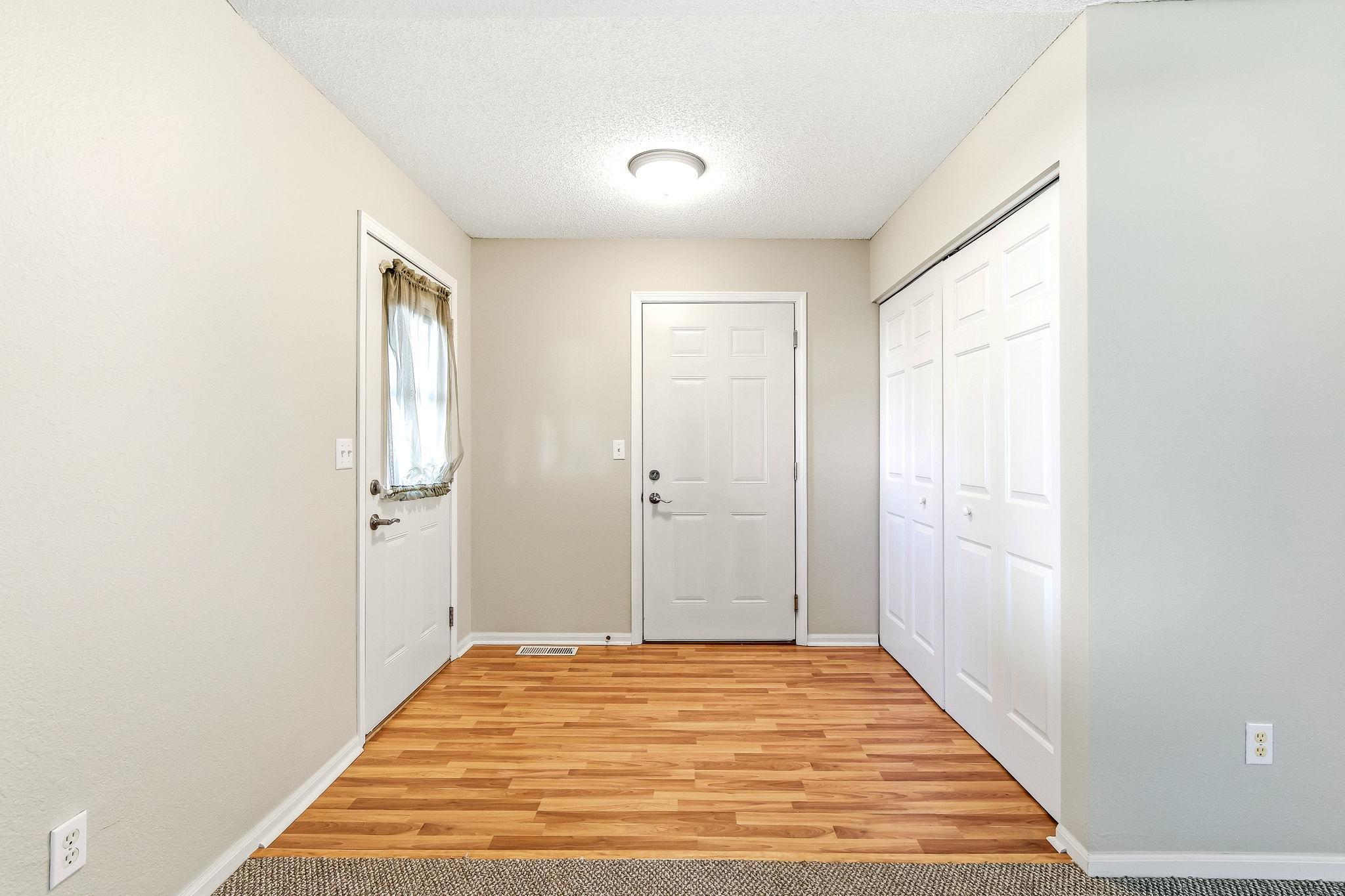 4-web-or-mls-11021-57th-St-04.jpg