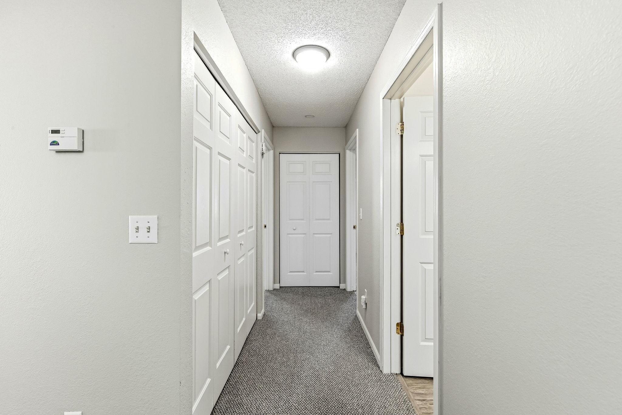 15-web-or-mls-11021-57th-St-15.jpg
