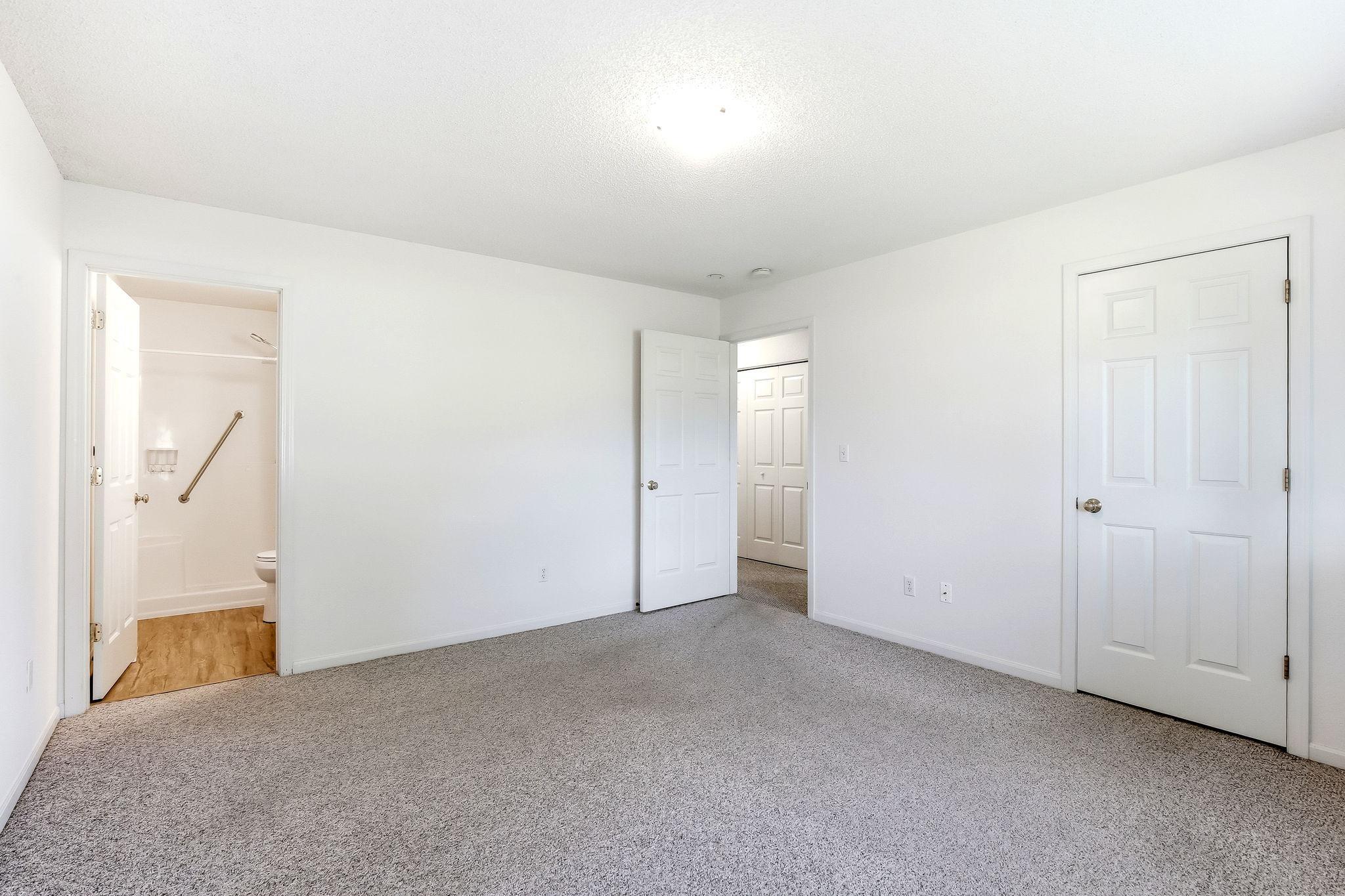19-web-or-mls-11021-57th-St-19.jpg