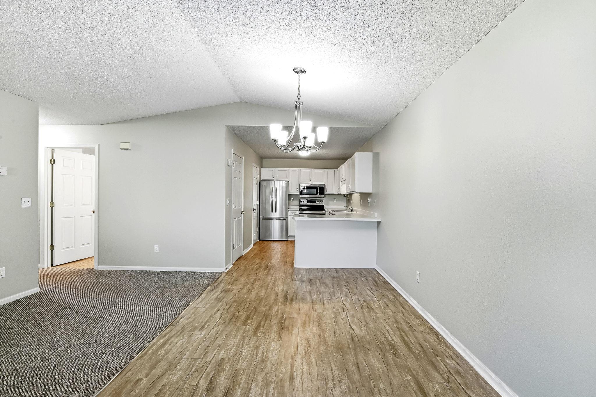 10-web-or-mls-11021-57th-St-10.jpg