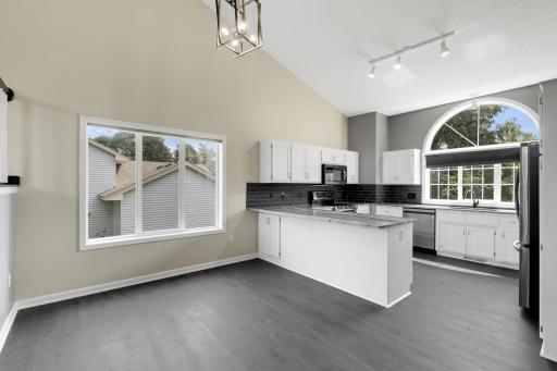 725 103rd Avenue NE, Blaine, MN 55434
