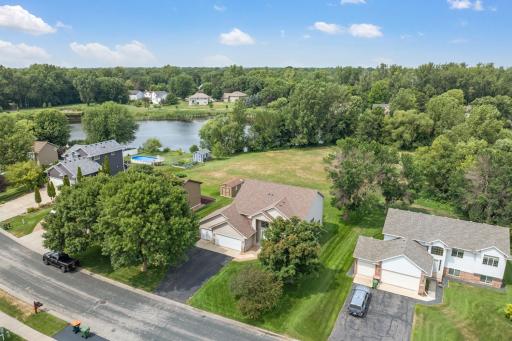 725 103rd Avenue NE, Blaine, MN 55434