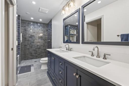 18661 Clear View Court, Minnetonka, MN 55345