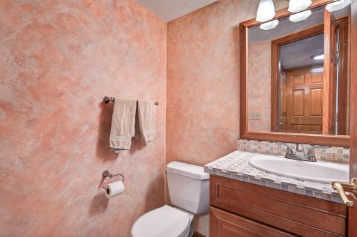 18661 Clear View Court, Minnetonka, MN 55345