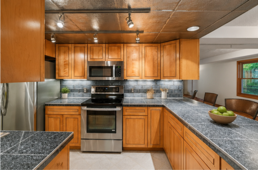 18661 Clear View Court, Minnetonka, MN 55345