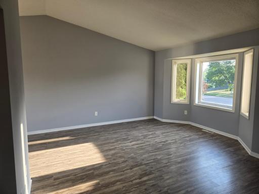 4355 pintail livingrm.jpg