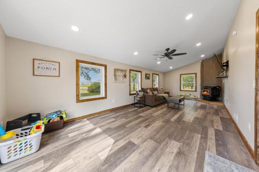 25115 Lamb Avenue, Kenyon, MN 55946