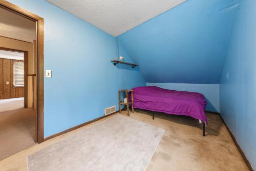 25115 Lamb Avenue, Kenyon, MN 55946