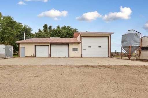 25115 Lamb Avenue, Kenyon, MN 55946