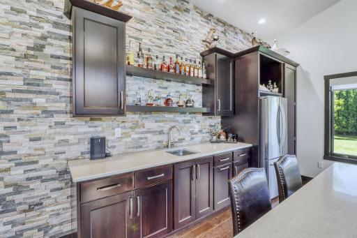 Familyroom Bar1_1