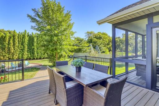 Backyard_deck1_4