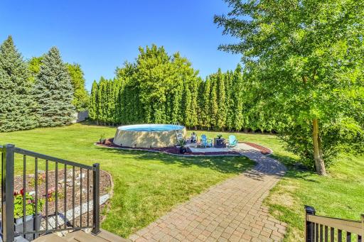 Backyard1-1280.JPG