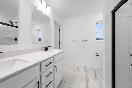 (Photo of an inventory home, actual homes finishes will vary)