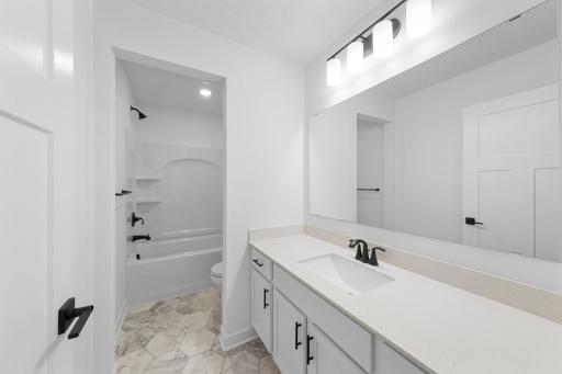 (Photo of an inventory home, actual homes finishes will vary)