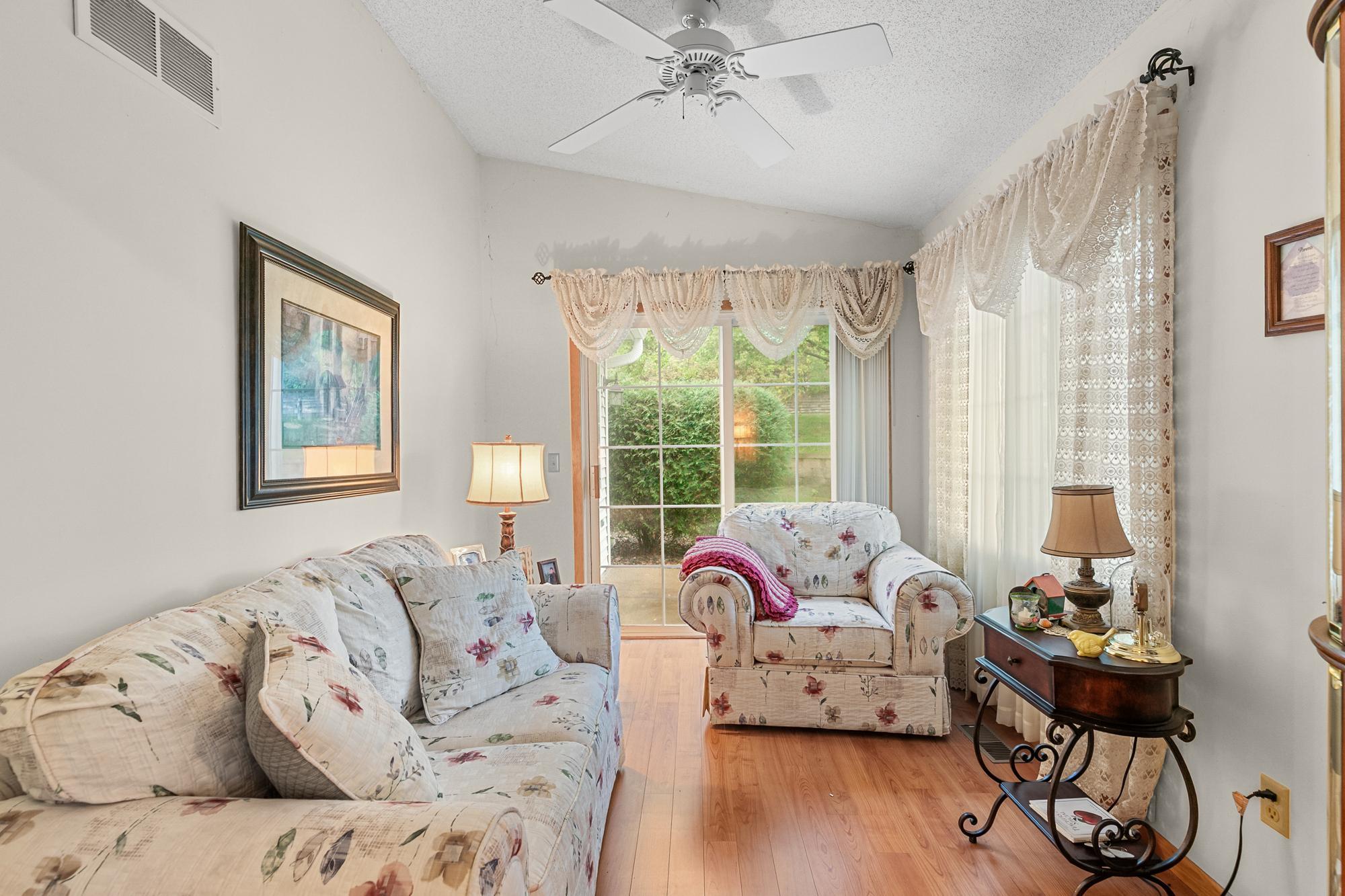 2 BR plus SE Sun Porch/Den