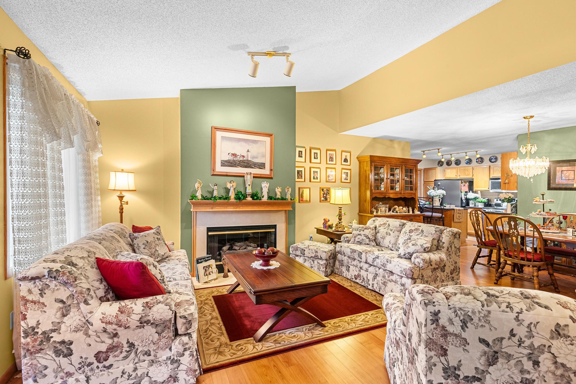 Vaulted Ceilings- fireplace