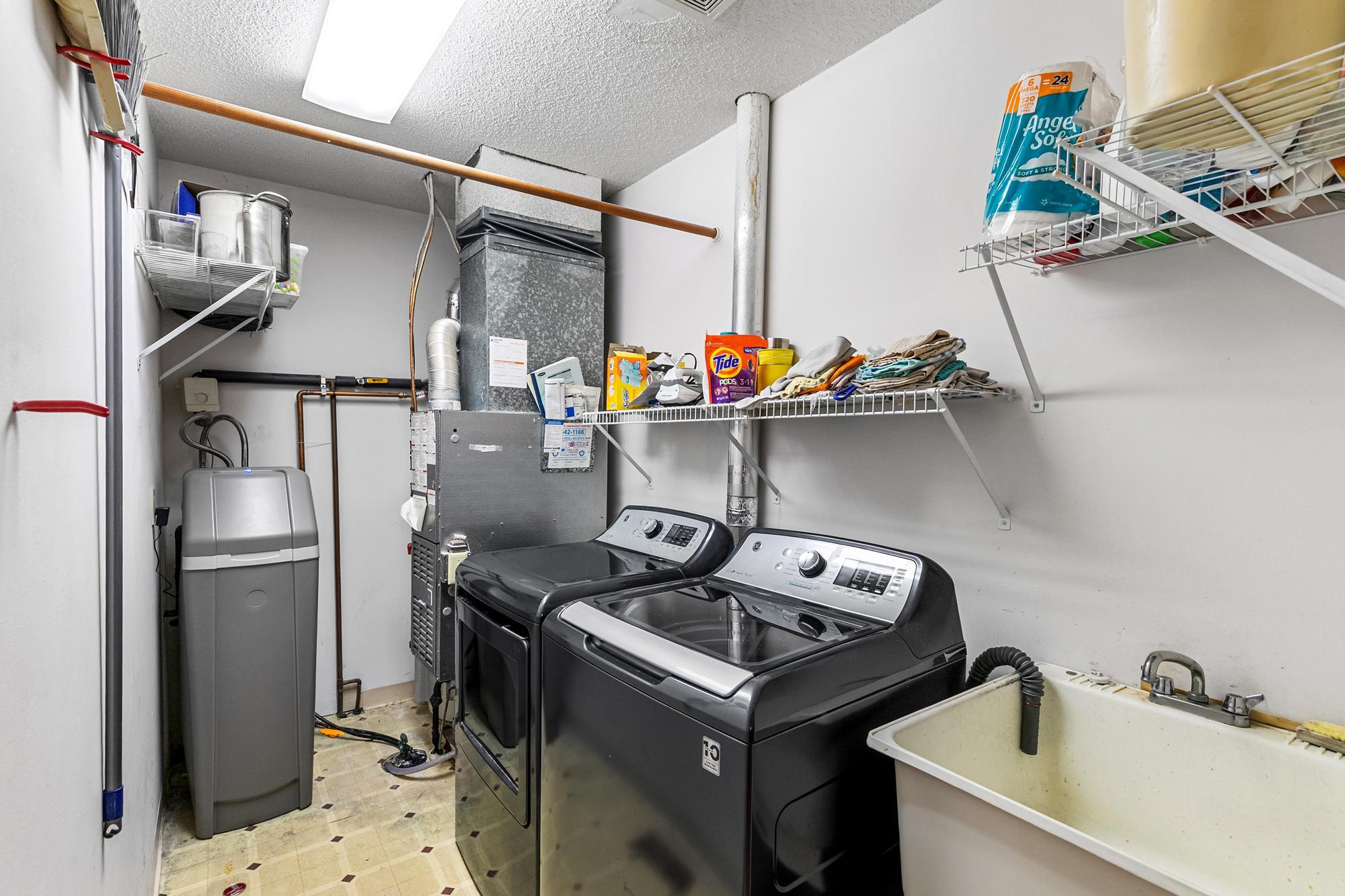 Upgraded Mechanicals & Washer/Dryer