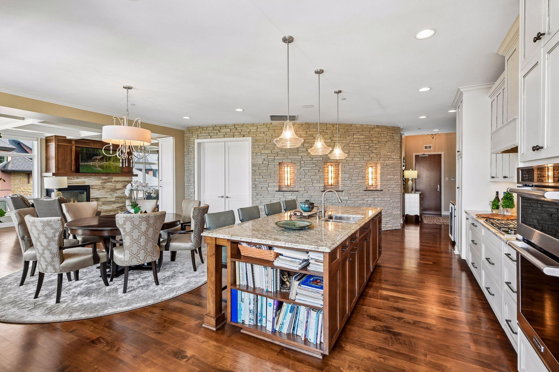 Open floor plan that flows between rooms