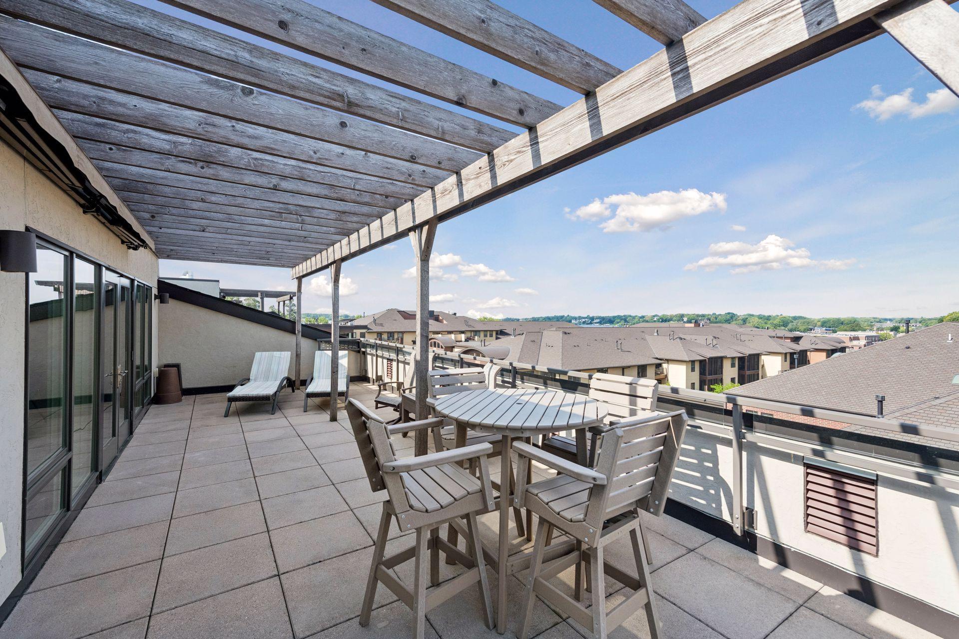 Easily entertain, peak at Lake Minnetonka, and enjoy the privacy