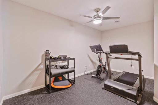 2056 Arnold Palmer Dr - Web Quality - 022 - 16 Office.jpg