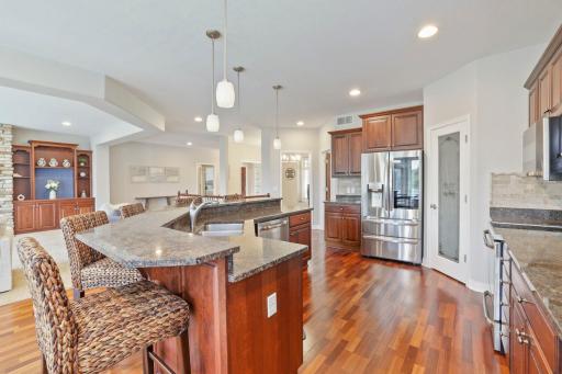 2056 Arnold Palmer Dr - Web Quality - 027 - 21 Kitchen.jpg