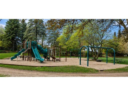 28200 Boulder Circle, Excelsior, MN 55331