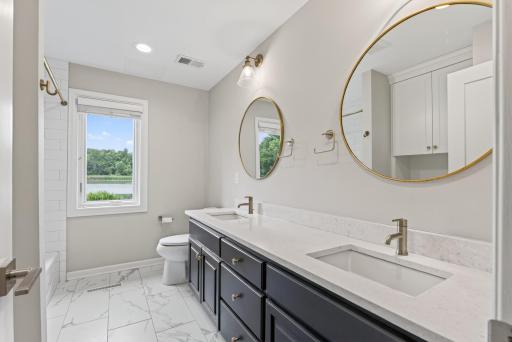28200 Boulder Circle, Excelsior, MN 55331