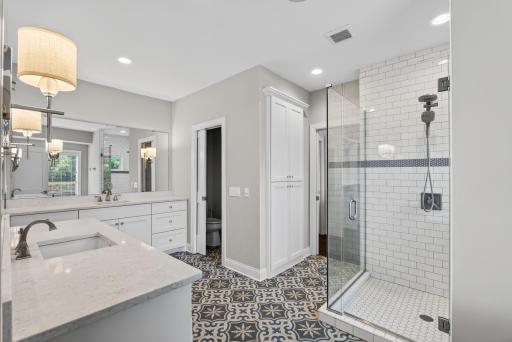 28200 Boulder Circle, Excelsior, MN 55331