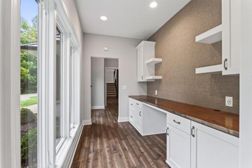 28200 Boulder Circle, Excelsior, MN 55331