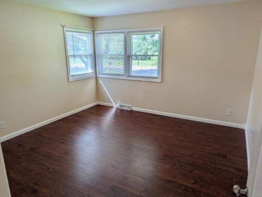 851 4th Avenue SE, Wells, MN 56097