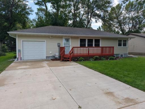 851 4th Avenue SE, Wells, MN 56097