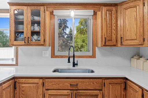 6810 Brookview Drive NE, Fridley, MN 55432