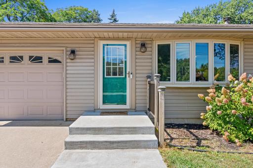 6810 Brookview Drive NE, Fridley, MN 55432