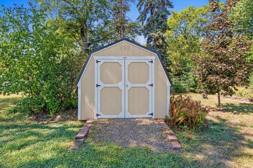 6810 Brookview Drive NE, Fridley, MN 55432