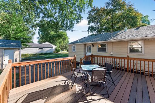 180 Grenadier Avenue N, Oakdale, MN 55128