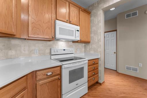 7447 Timber Crest Drive S, Cottage Grove, MN 55016
