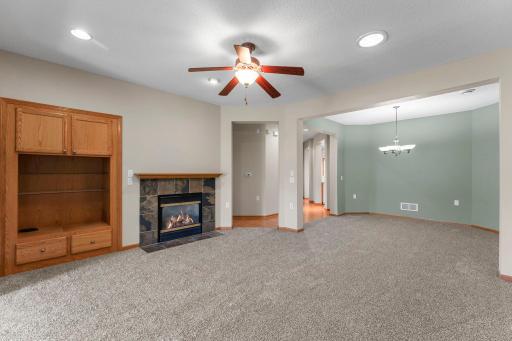 7447 Timber Crest Drive S, Cottage Grove, MN 55016