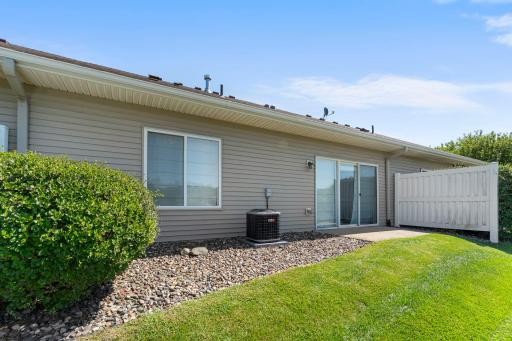 7447 Timber Crest Drive S, Cottage Grove, MN 55016