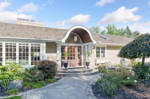 Photo for 330 Peavey Road, Wayzata, MN 55391 - listing #7138447 330 Peavey Road, Wayzata, MN 55391