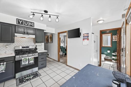 2505 Dupont Avenue N, Minneapolis, MN 55411