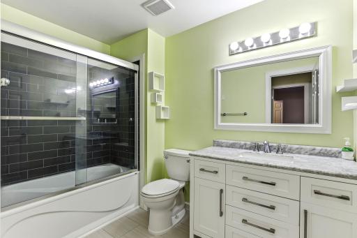 1775 Donegal Drive, 2, Woodbury, MN 55125