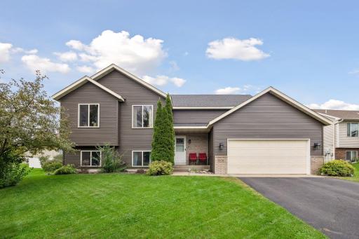 8676 Fairhill Lane, Monticello, MN 55362