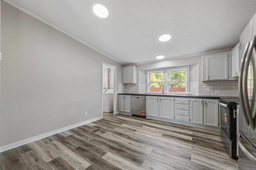 104 Central Avenue S, Dodge Center, MN 55927