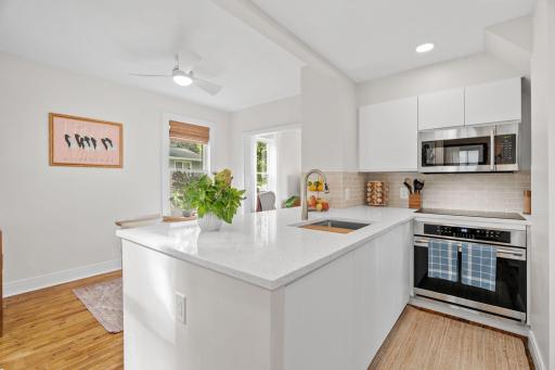 1830 Hewitt Avenue, Saint Paul, MN 55104