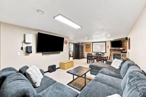 730 36th Avenue W, West Fargo, ND 58078