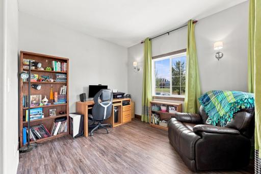 730 36th Avenue W, West Fargo, ND 58078