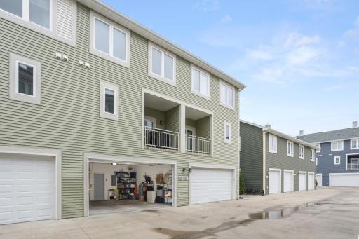 503 33rd Way E, B, West Fargo, ND 58078
